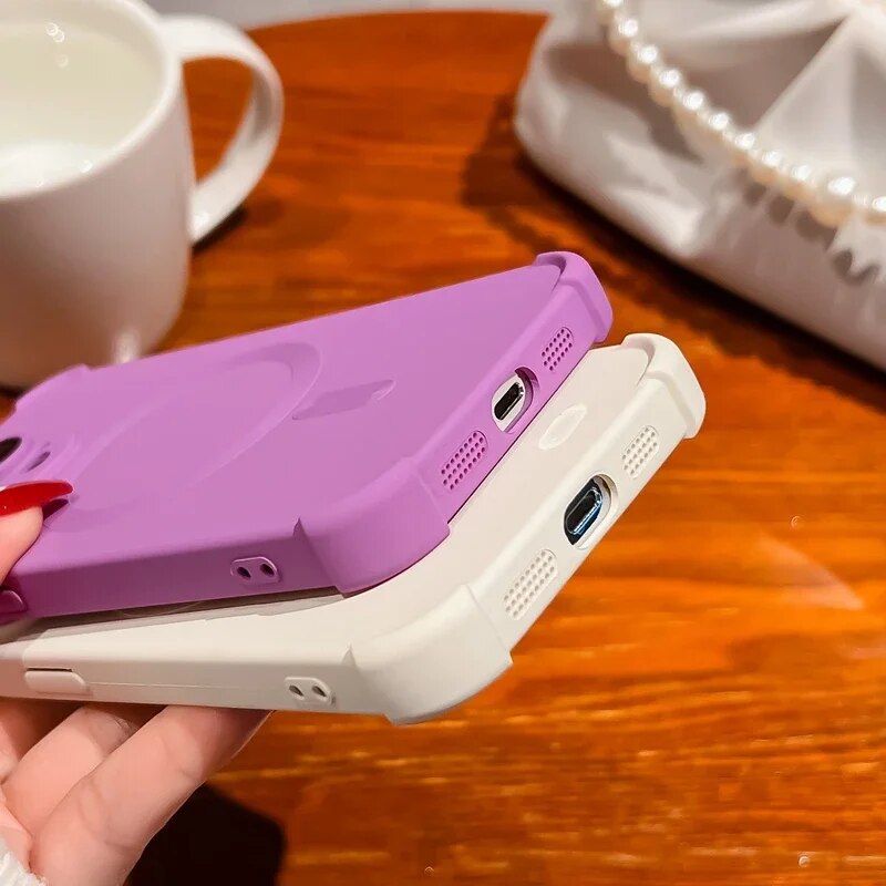 📸 CapCut Life, Stress-Free: Rabbit Rich's Lens Protection Mobile Phone Case for iPhone 📸