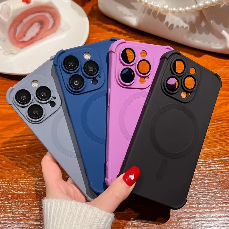 📸 CapCut Life, Stress-Free: Rabbit Rich's Lens Protection Mobile Phone Case for iPhone 📸