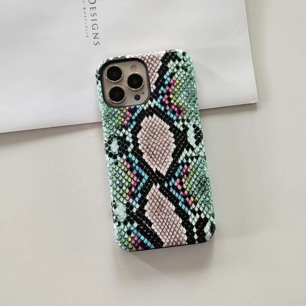 Trend-Setting Mobile Phone Case by Rabbit Rich